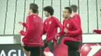 Marouane Fellaini disiapkan berperan sebagai striker Manchester United pada laga kualifikasi Liga Champions melawan Club Brugge.