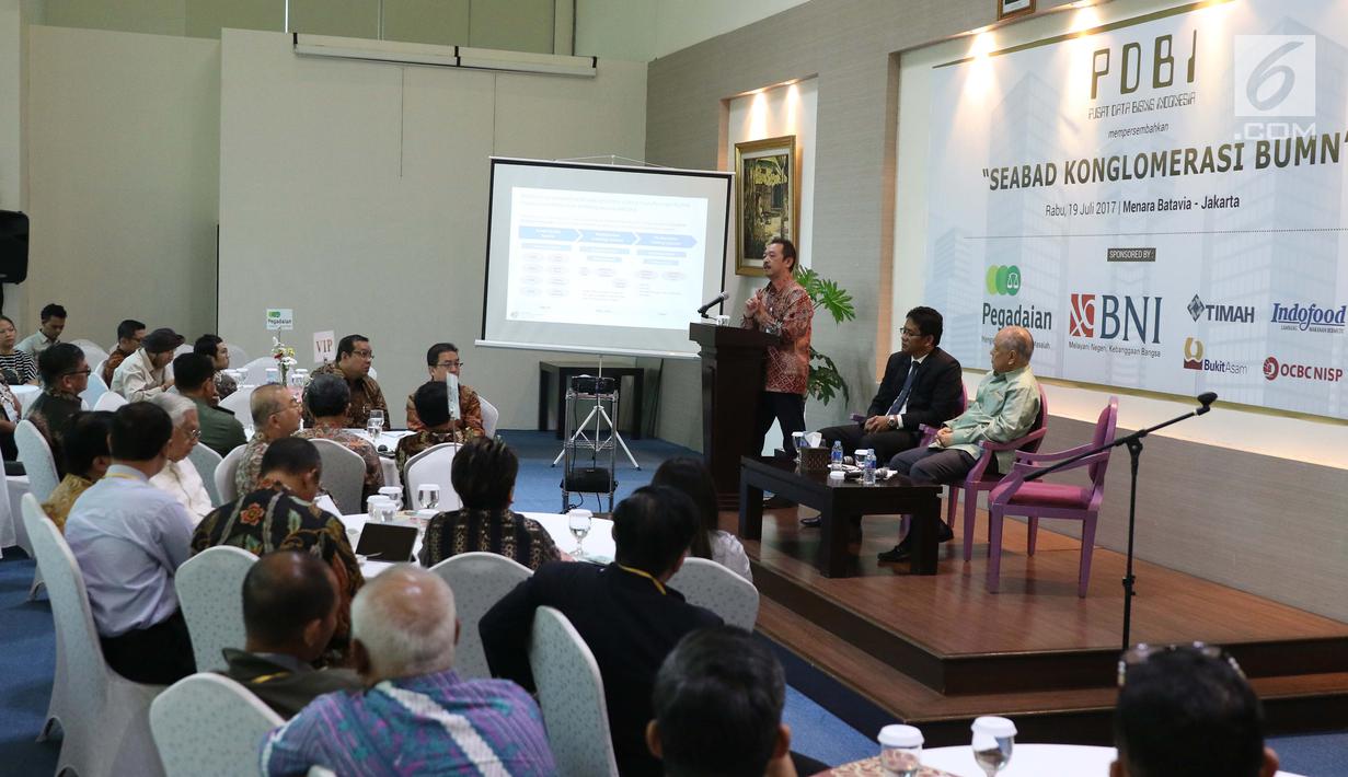 Suasana diskusi tentang BUMN yang dihadiri Fajar Harry Sampurno, Purbaya Yudi Sadewa dan Christianto Wibisono di di Jakarta, Rabu (19/7). Dalam diskusi tersebut PDBI mengusulkan penguatan BUMN melalui pendekatan konglomerasi. (Liputan6.com/Angga Yuniar)