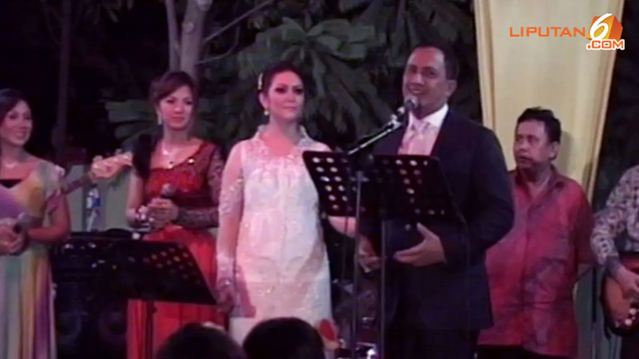 resepsi-pernikahan-bella-130902b.jpg