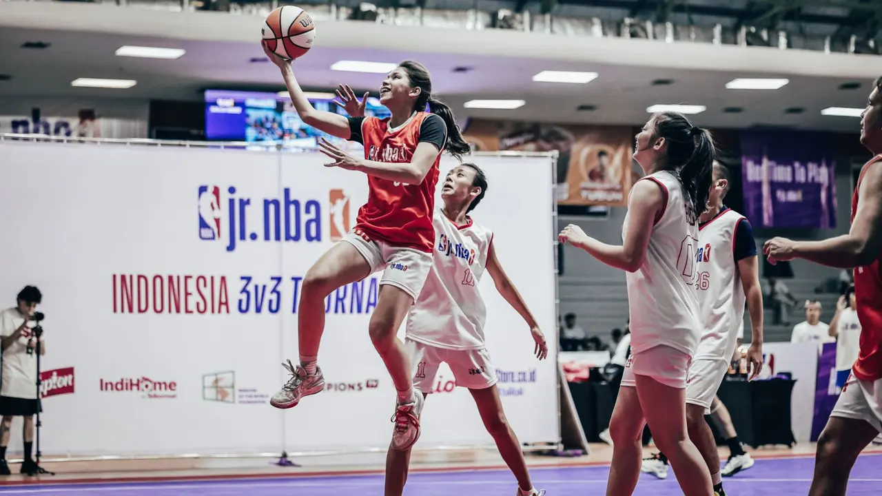 SMAN 3 Cibinong dan SMA Kharisma Bangsa Juara di Turnamen Jr NBA Indonesia 3v3