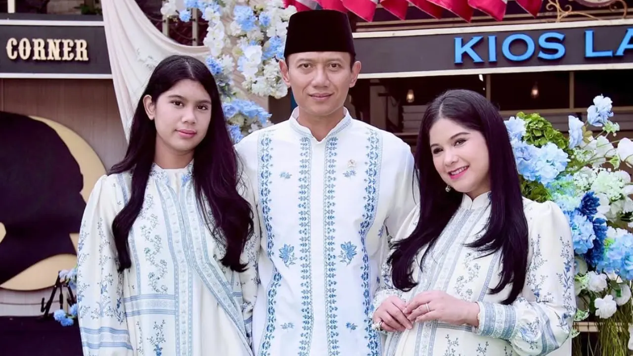 Annisa Pohan Tampilkan Baby Bump Anak ke-2 di Lebaran 2026 dengan gaya stunning. [@annisayudhoyono]