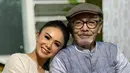 Yuni Shara terakhir bertemu sang ayah pada Juni silam. Saat itu ia sedang kerja di Bali, Yuni Shara pun menyempatkan diri bertemu dengan ayahnya. (Foto: instagram.com/yunishara36)