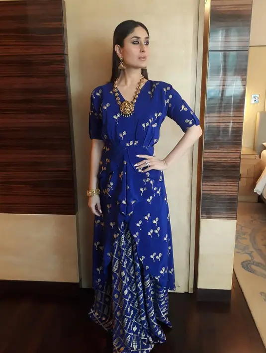 "Aku senang bisa bermain di film yang berbeda. Ini merupakan tantangan dan pengalaman baru untukku. Jadi merasa lebih berkembang," ujar Kareena Kapoor. (Foto: instagram.com/therealkareenakapoor)