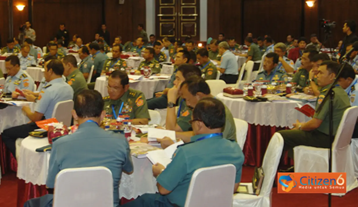 Citizen6, Jakarta Timur: Seminar yang berlangsung satu hari ini diikuti oleh 148 orang peserta, terdiri dari pejabat TNI di lingkungan Mabes TNI dan Angkatan. (Pengirim: Badarudin Bakri)