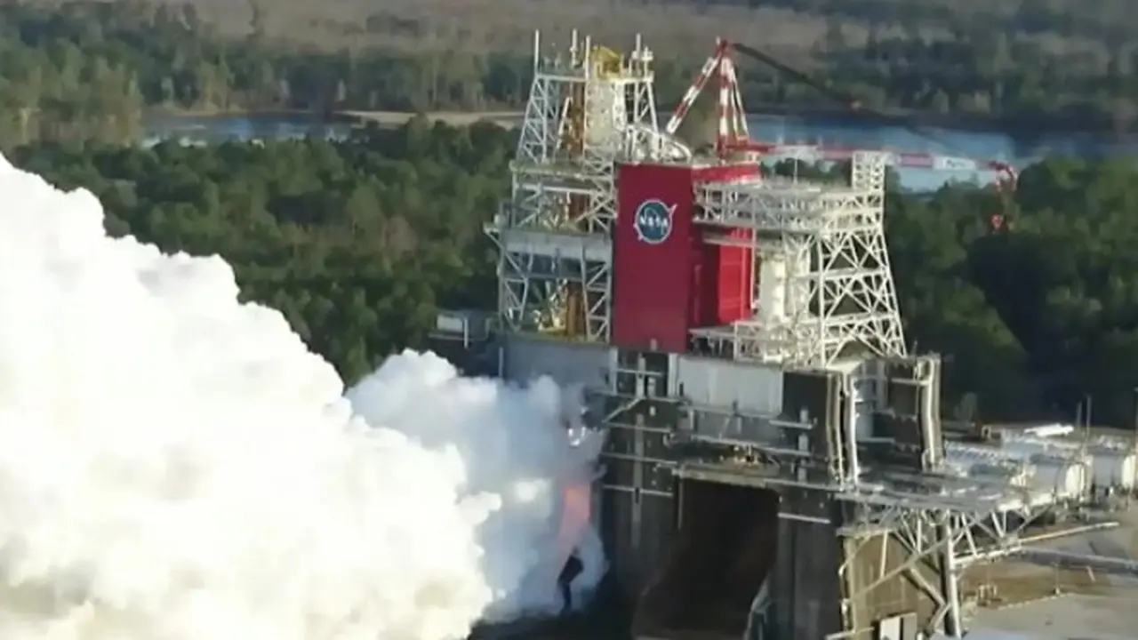 Pengujian Roket Paling Kuat di Dunia. Dok: NASA