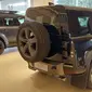 Land Rover Defender 90 V8. (Oto.com)