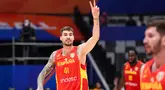 Pebasket Spanyol, Juancho Hernangomez melakukan selebrasi setelah mencetak poin pada laga Grup G Piala Dunia FIBA 2023 melawan Iran di Indonesia Arena, Senayan, Jakarta, Rabu (30/08/2023). Spanyol menang dengan skor 85-65. (Bola.com/Bagaskara Lazuardi)