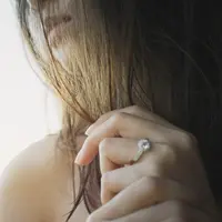 Ilustrasi perempuan sedih/copyrightshutterstock/Aleona