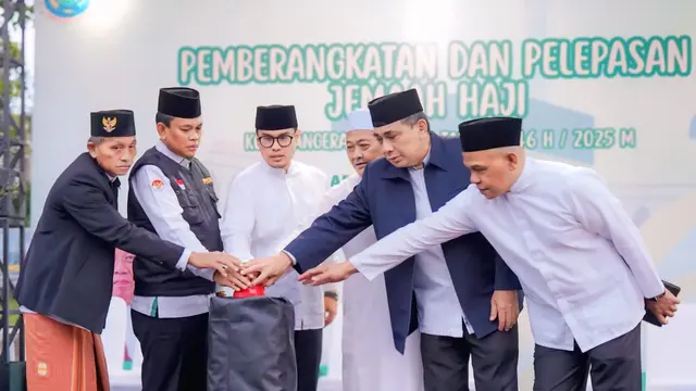 Pilar Saga Lepas Jemaah Haji, Titip Doa untuk Tangsel Lebih Maju