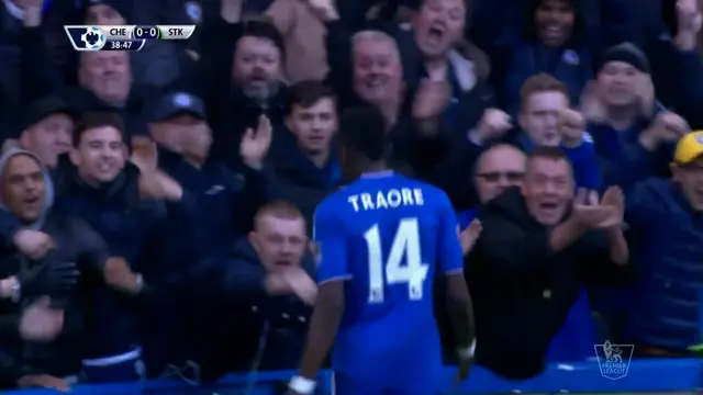 Chelsea Unggul 1-0 atas Stoke Berkat Gol Bertrand Traore 