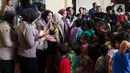 Sebagian besar korban kebakaran ditampung sementara di Posko Bencana Polres Metro Jakarta Pusat. (Liputan6.com/Herman Zakharia)