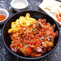 Ilustrasi telur sambal matah/copyrightshutterstock/Risya Allisha Bachri