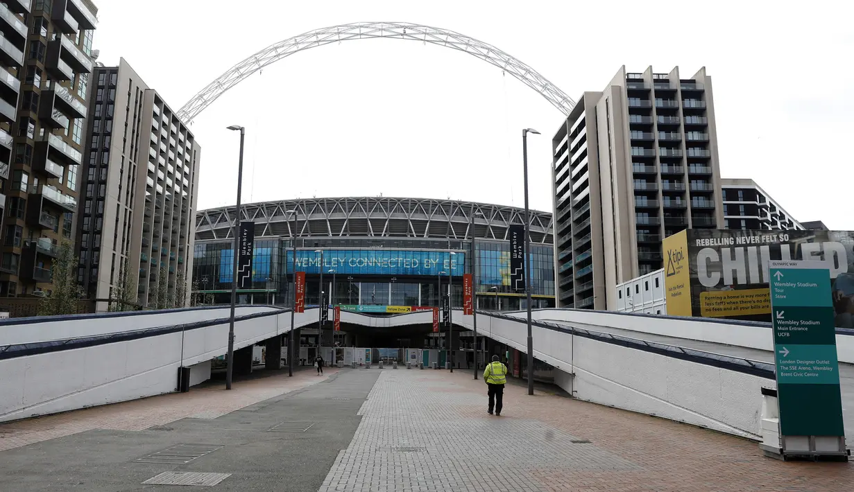 Suasana Stadion Wembley di London, Selasa (17/3/2020). UEFA menunda gelaran Piala Eropa 2020 karena virus corona COVID-19. (AP Photo/Alastair Grant)