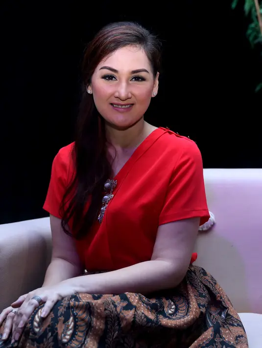 Mona Ratuliu menganggap bahwa wahana bermain di mall  yang memberikan pendidikan dan juga mengenalkan tentang pengetahuan modern kepada anak merupakan suatu hal yang dapat dimanfaatkan. (Andy Masela/Bintang.com)