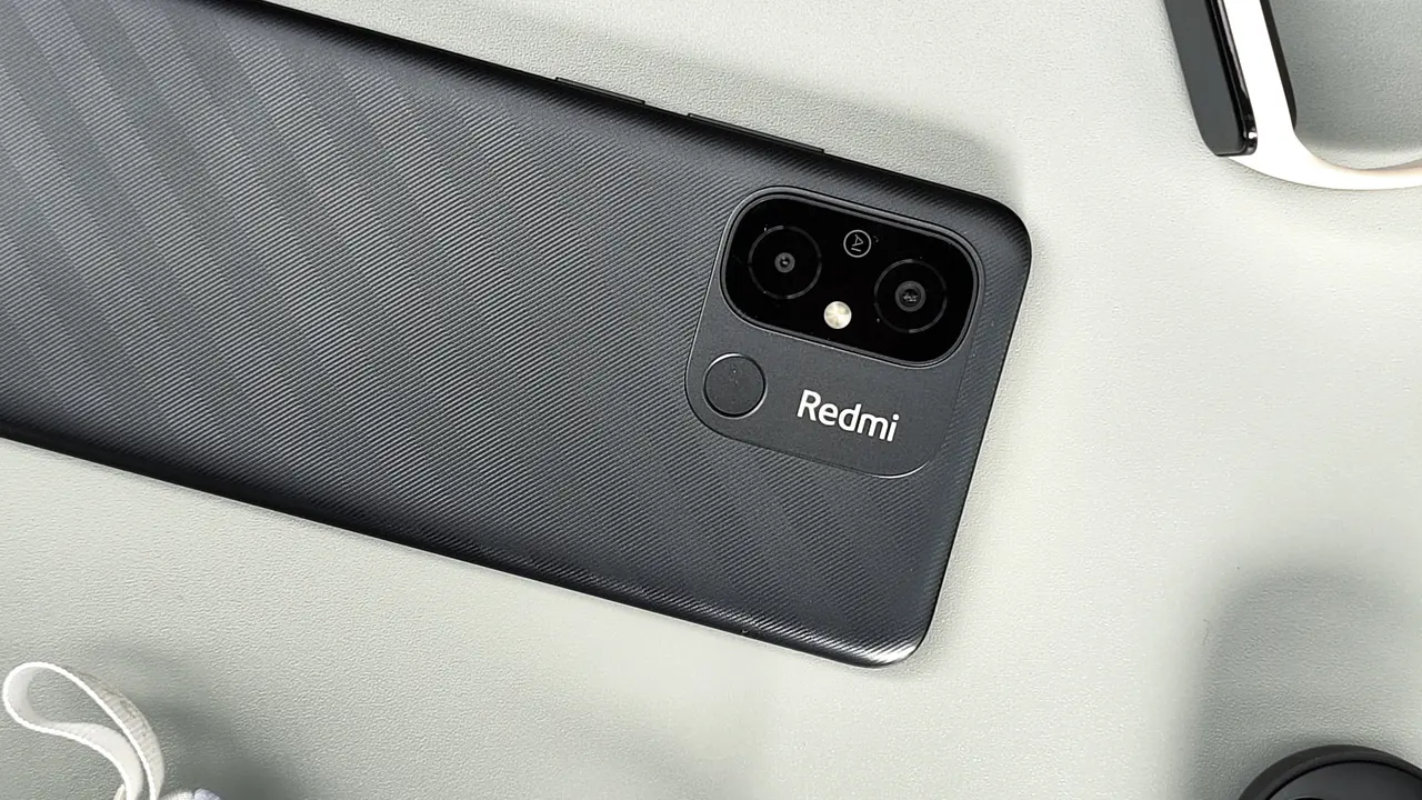 Redmi 12C, smartphone di bawah Rp 2 juta yang menawarkan berbagai fitur bagi pengguna.