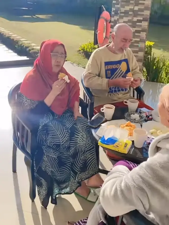 Bulan Madu Reza Zakarya dan Amira