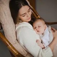 Mendapatkan tidur yang cukup./Copyright shutterstock.com/g/saksoni