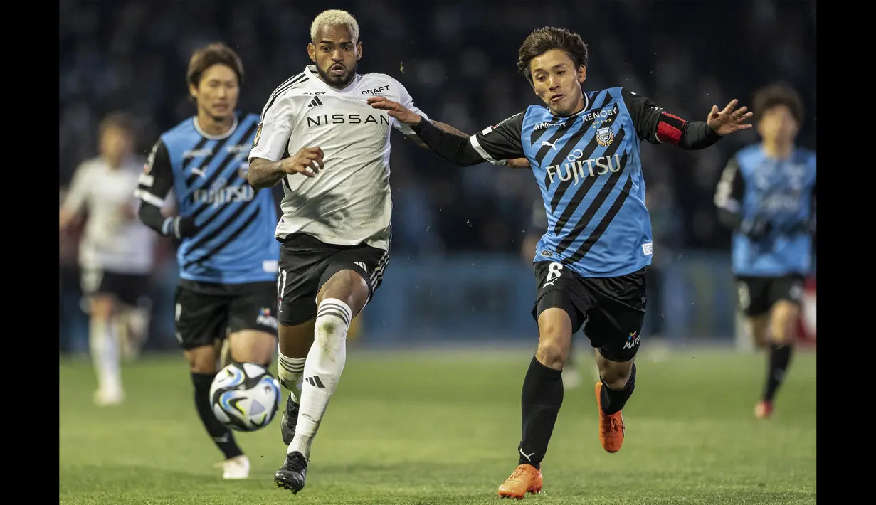 Anderson Lopes musim ini semakin matang, penyerang asal Brasil itu selalu berhasil meningkatkan jumlah golnya setiap musim bersama Marinos. (AFP/Yuichi Yamazaki)