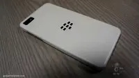 RIM Siapkan BlackBerry Z1 versi Putih