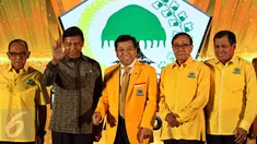 Ketum Partai Golkar, Setya Novanto di dampingi Menkopolhukam, Wiranto, Akbar Tandjung, Aburizal Bakrie, Nurdin Halid saat pembukaan Pertemuan Nasional - 1 Legislatif dan Eksekutif di  Jakarta, Senin (26/9). (Liputan6/JohanTallo)