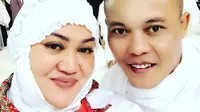 Seperti inilah potret kebersamaan Sule dan Lina saat menjalankan ibadah umroh pada Juli 2017. (Foto: instagram.com/ferdinan_sule)