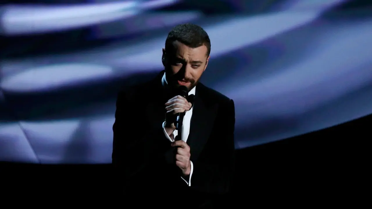 20160229-Piala-Oscar-USA-Sam-Smith-Reuters