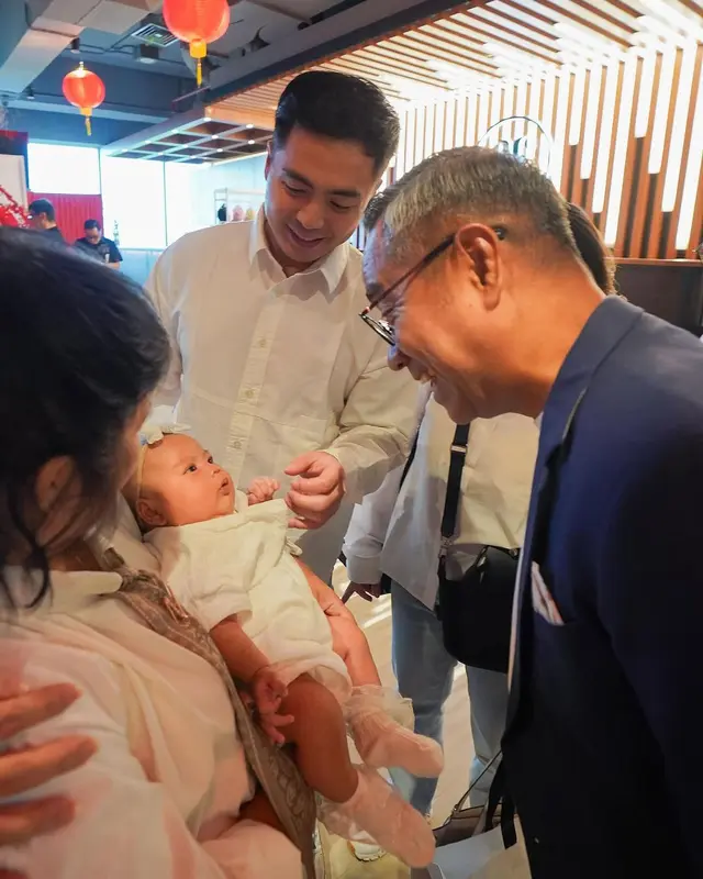 7 Potret Gritte Agatha jalani penyerahan anak ke gereja, komitmen didik anak sesuai ajaran Tuhan