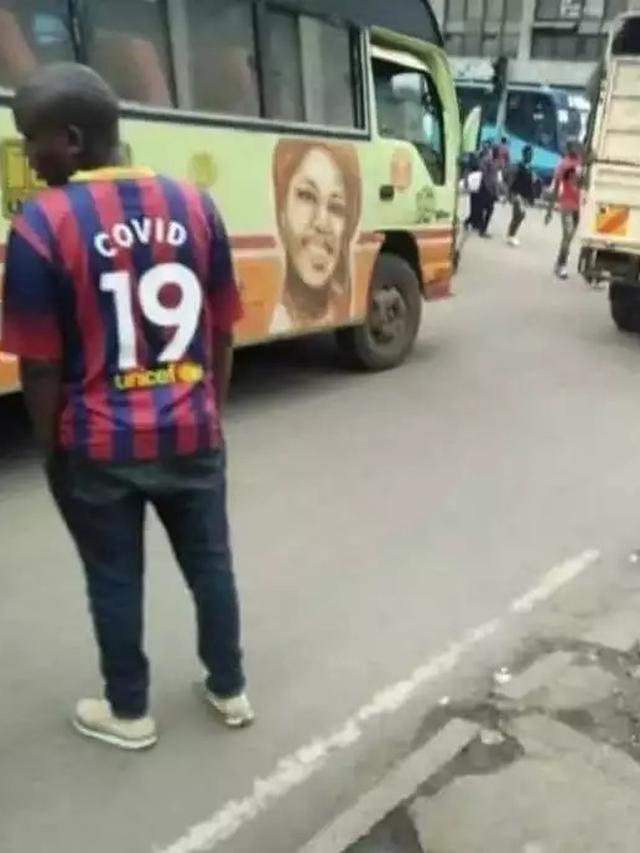 10 Nama Punggung Nyeleneh di Baju Jersey Ini Bikin Geleng Kepala