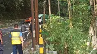 Jalan Penghubung Jember-Banyuwangi Retak 40 Meter, Lokasinya Dekat Jurang