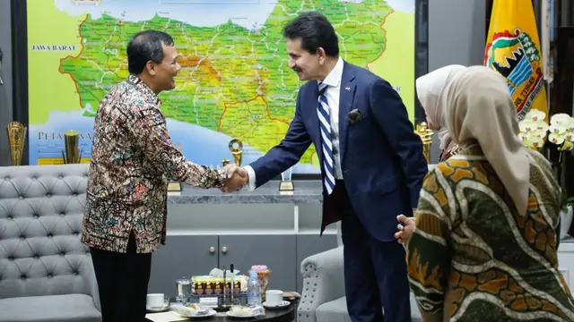 Dubes Pakistan Tawarkan Investasi dan Kerja Sama Pendidikan di Jawa Tengah, Gubernur Luthfi Sambut Positif 