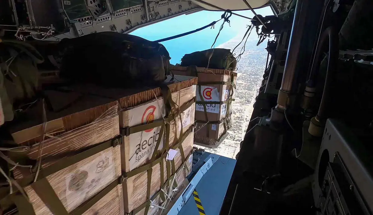 Pengiriman ini merupakan bagian dari kerja sama dengan pemerintah Yordania. (HANDOUT/Kementerian Pertahanan Spanyol/AFP)