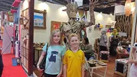 Groot dan Baby Groot jadi favorit Inacraft Trade Fair 2019, pada 24-28 April 2019 di Jakarta Convention Center (JCC), Jakarta. (Foto: Liputan6.com/ Dekranasda Purbalingga/Galoeh Widura)