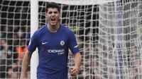 3. Alvaro Morata (Chelsea) - 9 Gol. (AFP/Daniel Leal-Olivas)