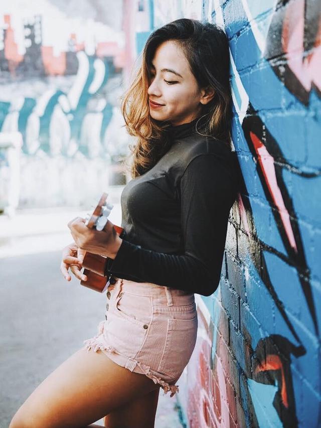 Potret Terbaru Nadia Vega (sumber: instagram/thenadiavega)