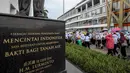 Total ada 10.665 karyawan terkena pemutusan hubungan kerja (PHK) dalam penghentian operasional perusahaan yang sudah berdiri sejak 1966 itu. (DIKA/AFP)