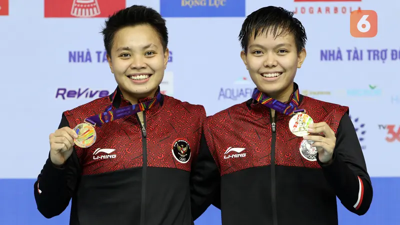 Foto: Kandaskan Perlawanan Wakil Thailand, Apriyani / Siti Sumbang Medali Emas di SEA Games 2021