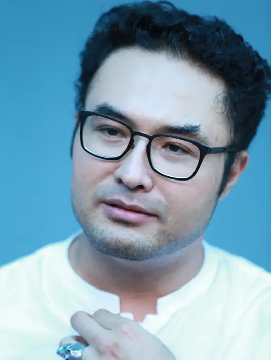 Lelaki yang kini berusia 41 tahun itu menambahkan, bahwa sang istri yang konsentrasi penuh terhadap kedua buah hatinya. (Adrian Putra/Bintang.com)