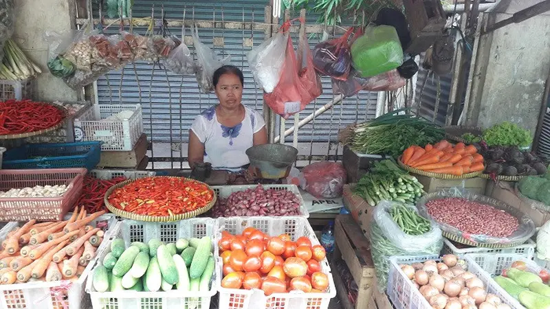 Tumiyem (56) pedagang sayur di Pasar Palmerah