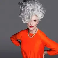 Sosok wanita inspiratif, wanita ini masih menjadi model meskipun usianya sudah 69 tahun. (Foto: Instagram @mayemusk)
