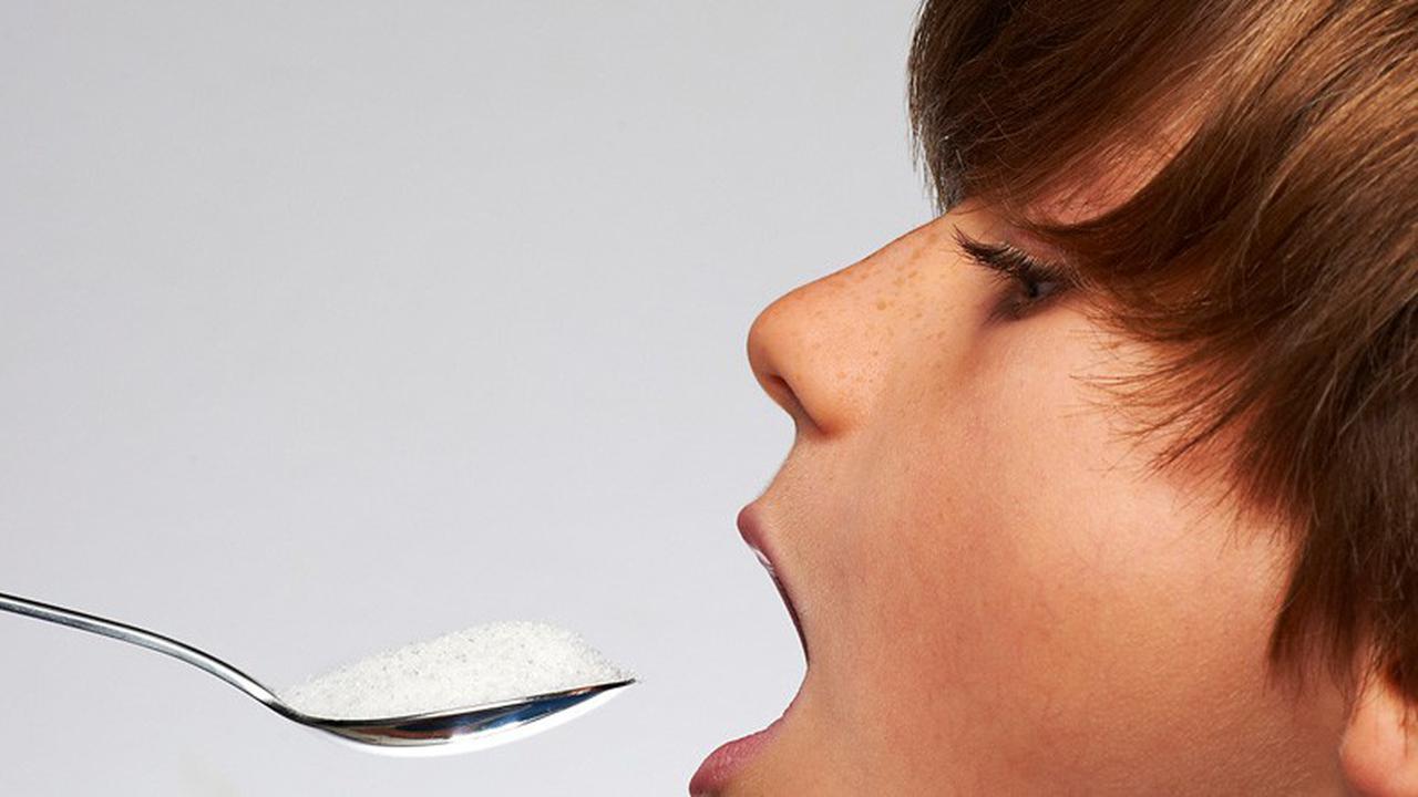 Berbahaya anak mengonsumsi gula berlebihan (Foto: Huffingtonpost.com)