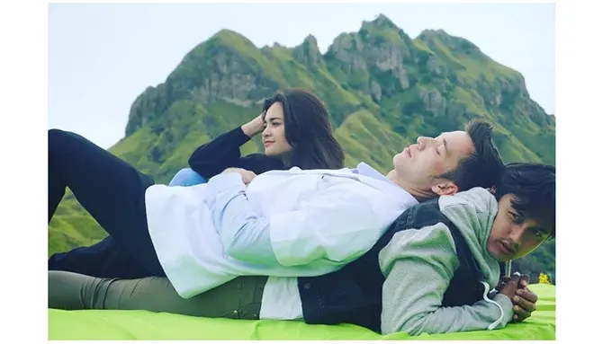 8 Potret Kompak Michelle Ziudith, Stefan William dan Caesar Hito, Main Sinetron Baru