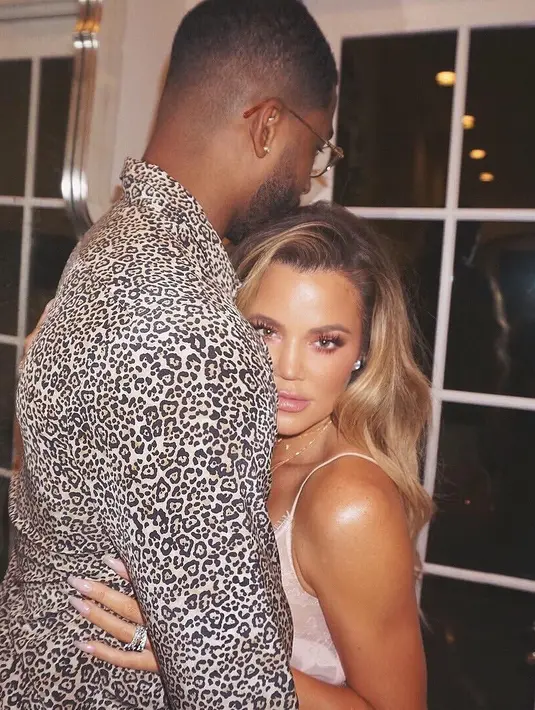 Khloe Kardashian sendiri mulai berkencan dengan Tristan Thompson pada Agustus 2016. (instagram/khloekardashian)