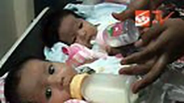 Lima bayi berusia ditemukan warga terkurung di sebuah rumah kontrakan di Bekasi, Jabar, selama dua hari. Kondisinya memprihatinkan setelah tak menerima asupan gizi. 