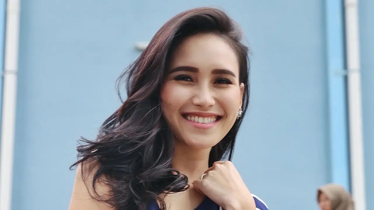 [Bintang] Ayu Ting Ting