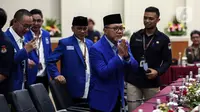 "Kader PAN di seluruh Tanah Air baik pusat dan provinsi kabupaten kota, sekali lagi siap lahir batin bekerja dan berkompetisi dengan kolega partai-partai lain dalam rangka amar ma'ruf dan nahi munkar", ungkap Zulkifli Hasan. (Liputan6.com/Johan Tallo)