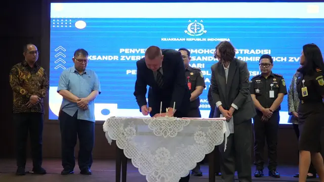 Plt. JAM-Bin R. Narendra Jatna Pimpin Proses Penyerahan Ekstradisi WN Rusia ke Pemerintah Federasi Rusia 