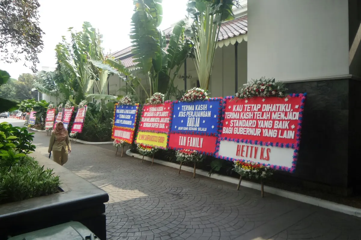karangan bunga djarot
