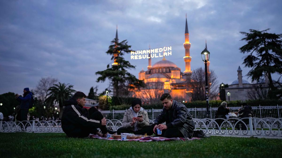 Masjid Sultanahmet, Simbol Penting Sejarah Peradaban Turki-Islam