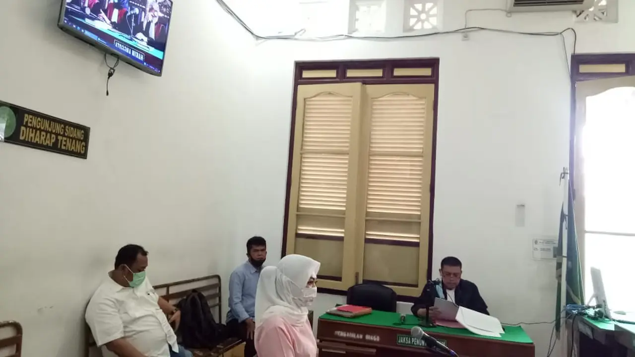 Sidang kasus pencemaran nama baik