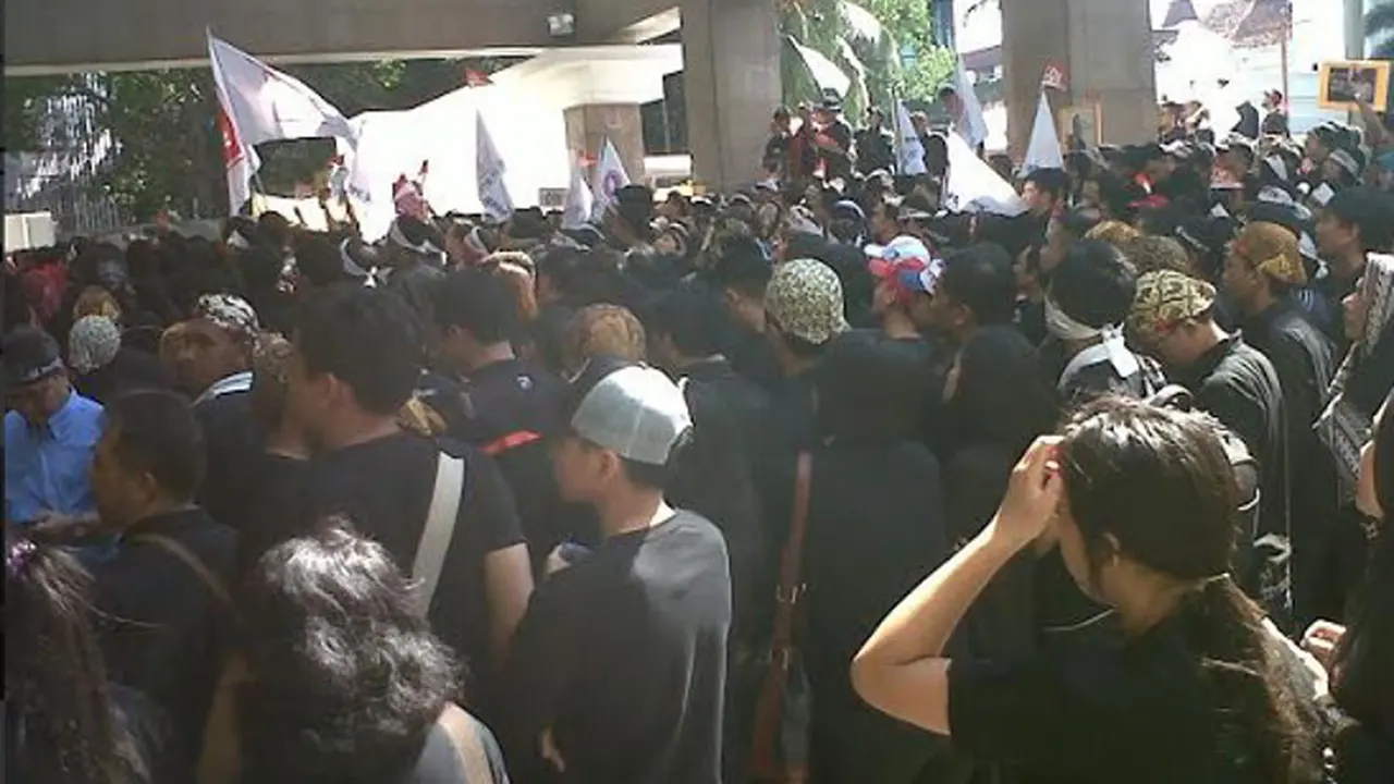 Karyawan BTN Unjuk Rasa 2
